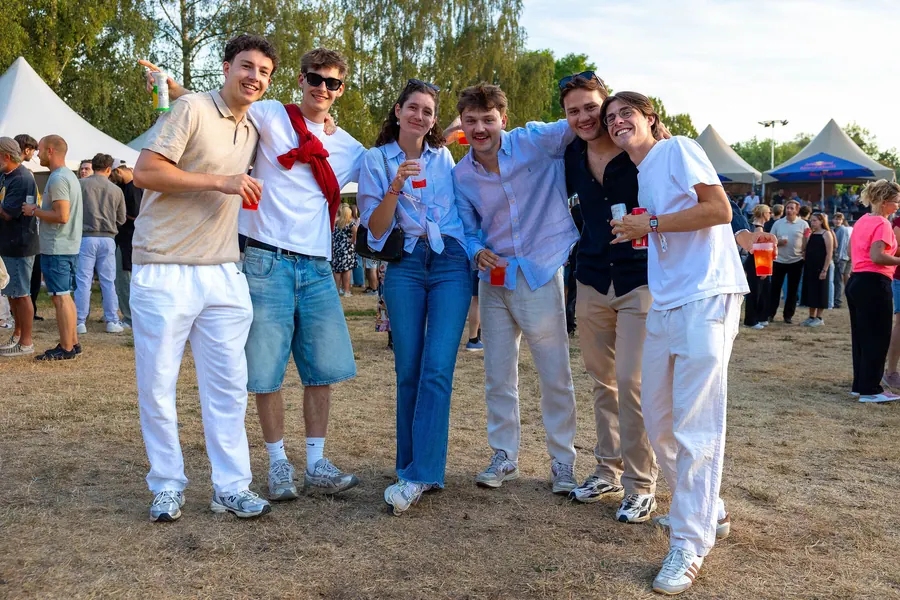 Festival-goers at SkySound